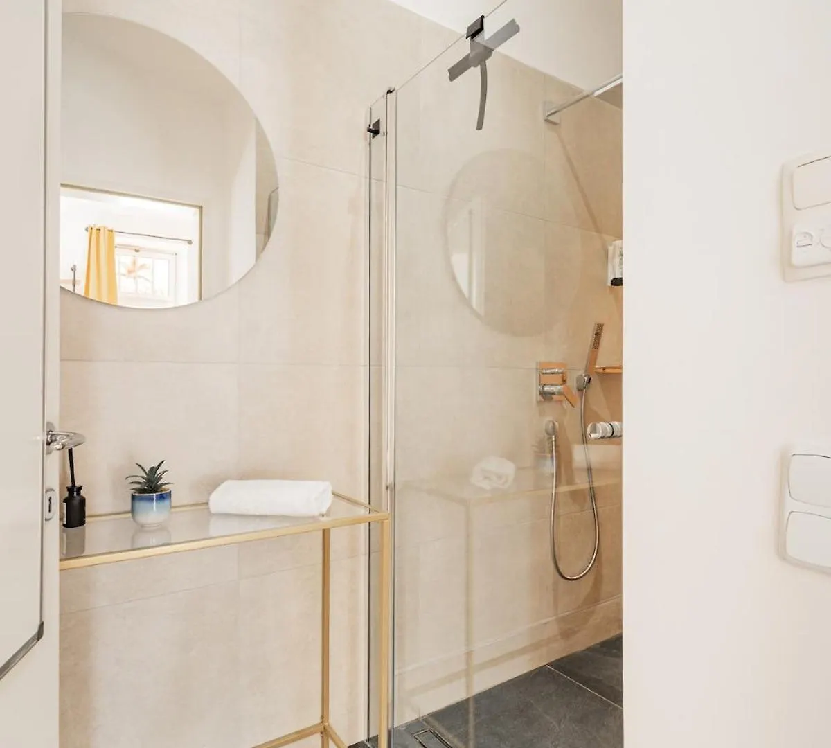 Classy Premium Apartment With Free Parking Vienna